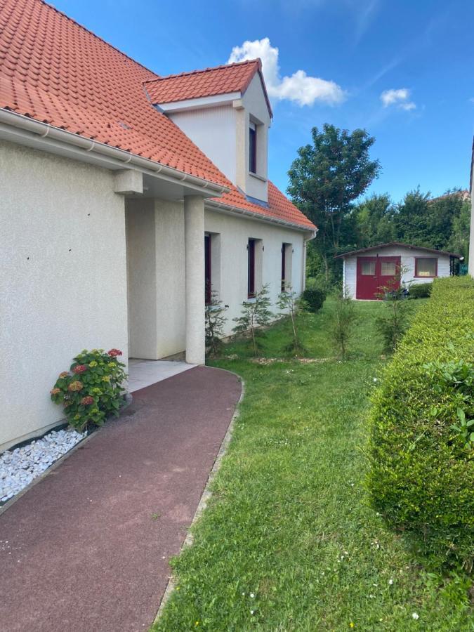 Aux Charmes 1 Bed & Breakfast Isques Eksteriør bilde